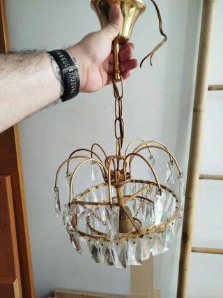 Lámpara colgante de cristal y metal dorado