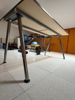 Mesa de escritorio madera y metal
