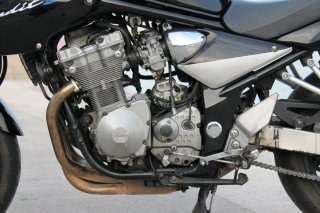 Suzuki Bandit GSF 600 S Negra