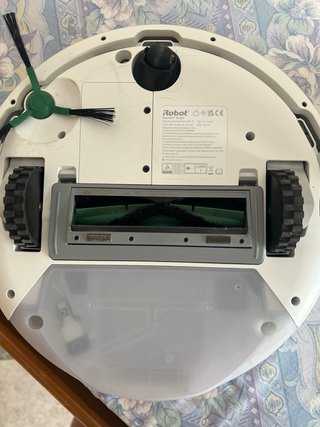 Roomba con base de vaciado automático