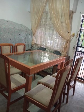 Mesa de comedor con 6 sillas