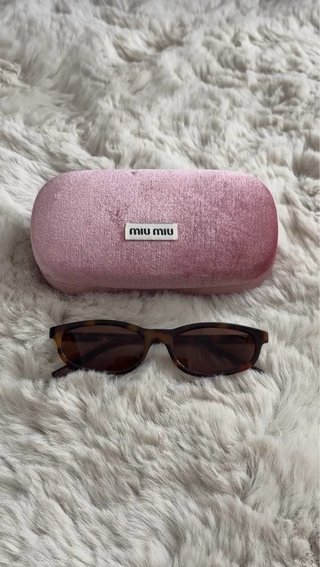 Occhiali da sole Miu Miu + scatola