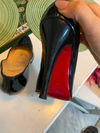 Tacones Christian Louboutin Negros