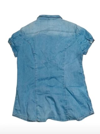 Camicetta in jeans corta