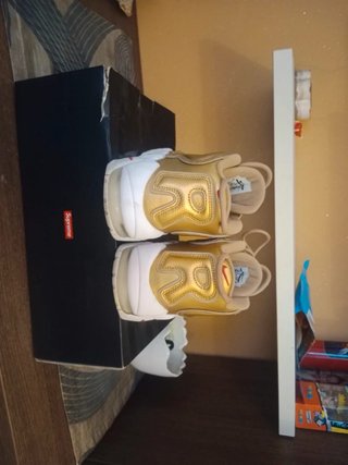 Nike Supreme Uptempo Oro Tg 42