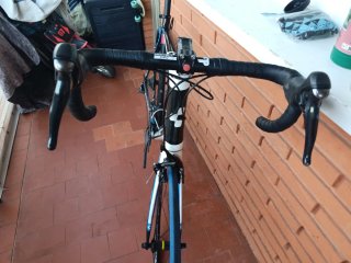 Bicicleta Cube Agree GTC Pro carbono
