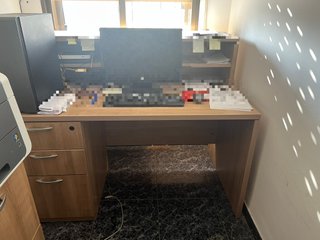 Muebles de oficina completos de madera