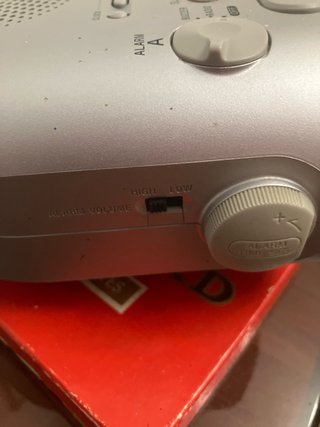 Radio Reloj Sony ICF-C318