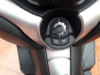 Yamaha Xmax 400 ABS..