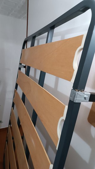 Somier de lamas de madera y metal 135x180