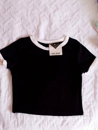 Camiseta Top Negro y Blanco