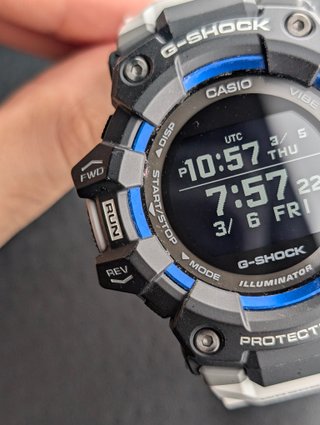 Orologio Casio G-Shock Nero e Bianco