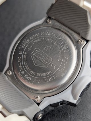 Orologio Casio G-Shock Nero e Bianco