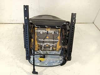 ASIENTO DELANTERO DERECHO BMW SERIE 1 BERLINA (E8