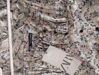 Vestido Zara flores satinado boho S