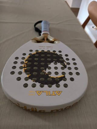 Pala pádel Middle Moon Atila 3.0