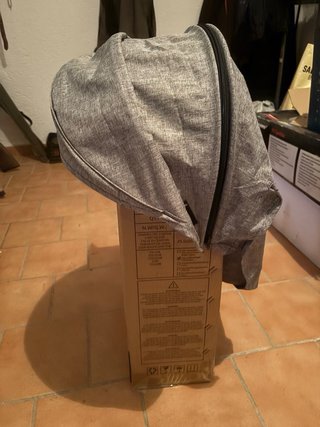 Silla de paseo ligera negra capota XXL