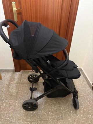 Silla de paseo ligera negra capota XXL