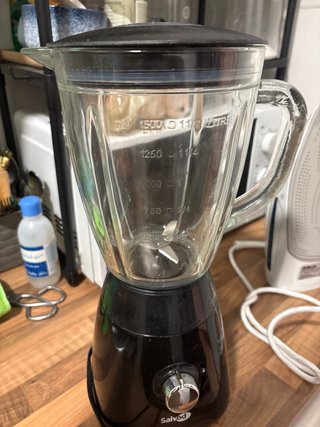 Batidora Eléctrica Salvo capacidad 1,5l