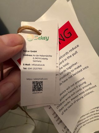 Persiana veneziana in legno e plastica