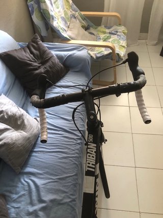 Bicicleta de carretera Btwin Triban 500.