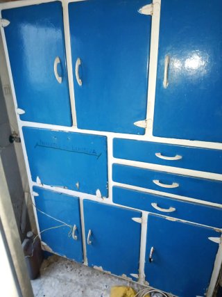 Mueble vintage madera maciza para restaurar