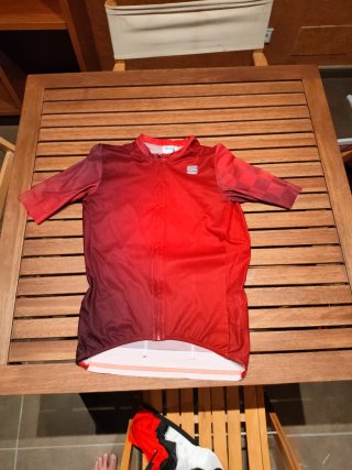 Maillot sin mangas Sportful y maillot sportful