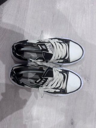Amiri Skeleton Zapatillas Negras y Blancas