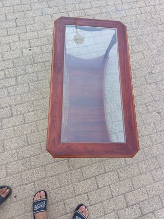 Mesa de roble pequeña con tapa de cristal