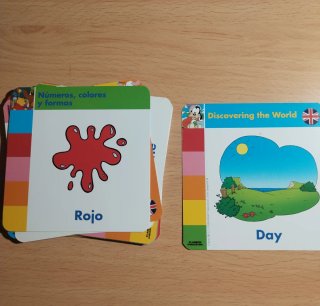 Libro Ingles/español con tarjetas de aprendizaje