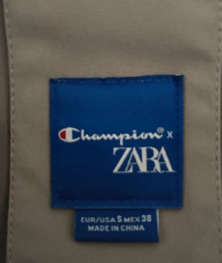 Chaqueta Champion x Zara Beige