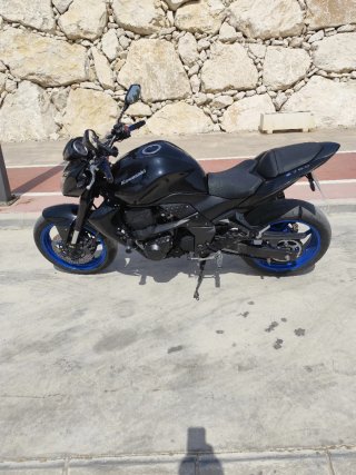 Kawasaki Z750 2010 Negra