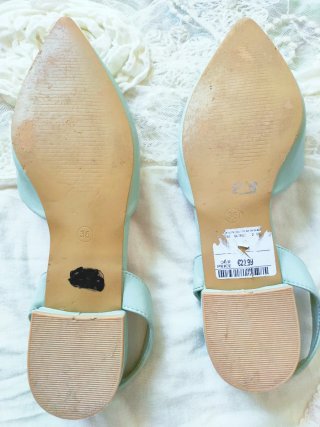 Zapatos plateados con pedrería