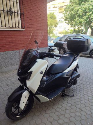 Yamaha NMAX 125 2025 Blanca
