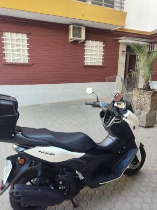 Yamaha NMAX 125 2025 Blanca