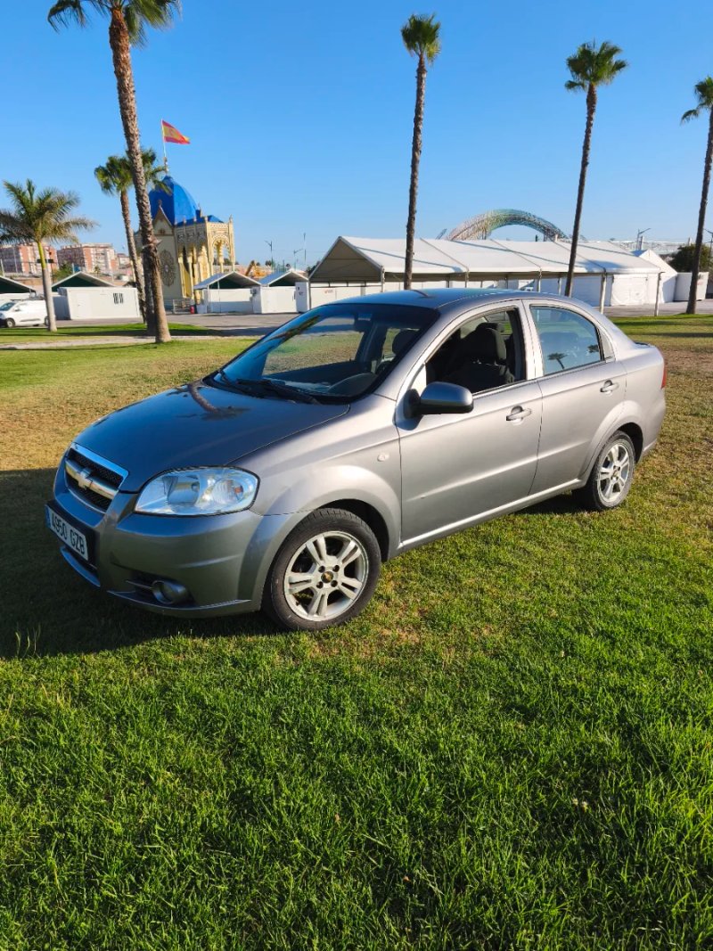 Chevrolet Aveo 2010 - foto 1