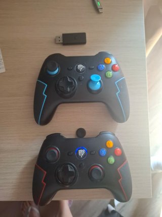 2x peEasySMX ESM 9013Pro Game Controller