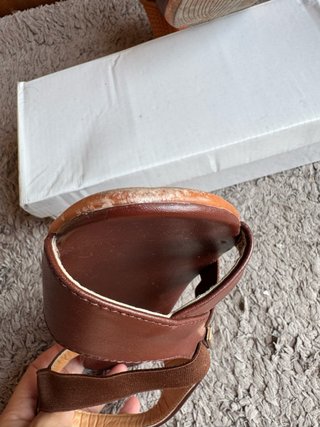 Sandalias tacón ancho marrón Talla 39