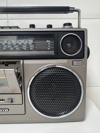 Radiocasete Sanyo M9930L