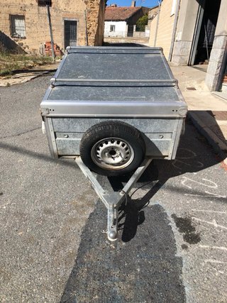 Remolque para transporte de animales