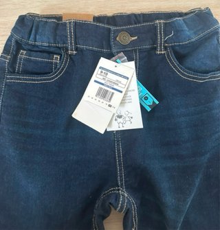 Pantalón vaquero niño T9-10 sin usar