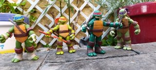 Tortugas Ninja - Buen estado - Armas originales