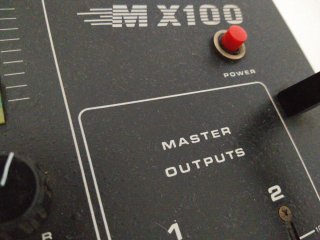 Rodec MX100  Mesa de Mezclas Profesional
