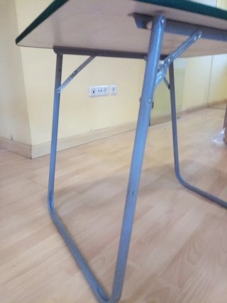 Mesa plegable camping metal y plástico