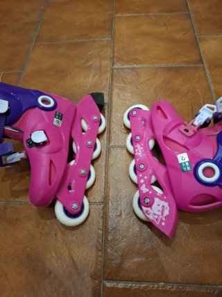 Patines con protecciones. Todo sin estrenar