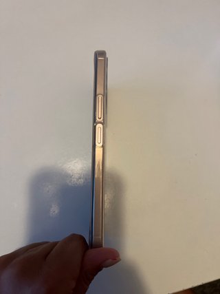 Movil en excelente estado, muy poco uso.