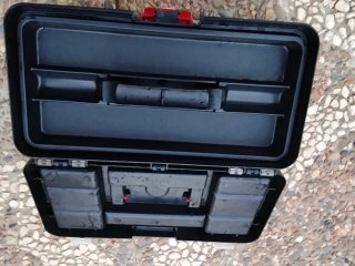Caja de herramientas BRICOtech con bandeja