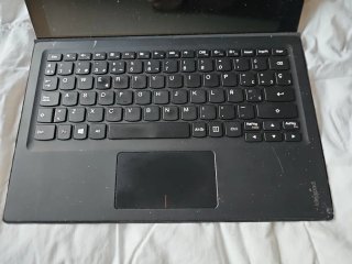 Lenovo Miix 700 2in1 Portátil (Pantalla Rota)