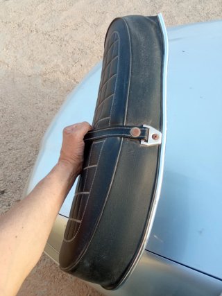 Asiento de moto acolchado