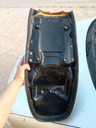 Asiento de moto acolchado